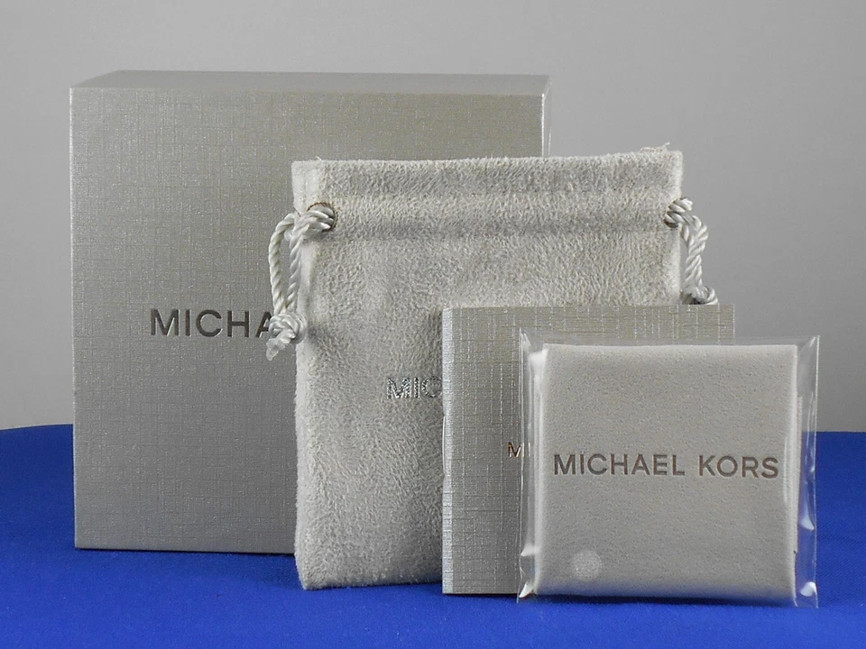 Brazalete abierto con bisagras Michael Kors oro rosa plata esterlina MERCER LINK M Foto 4 de 4