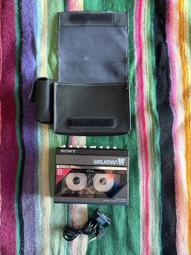 ☆Sony WM-W800 Double-Cassette Walkman – Rare & Vintage☆ W/ Case & Microphone