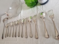 Service de 13 couverts