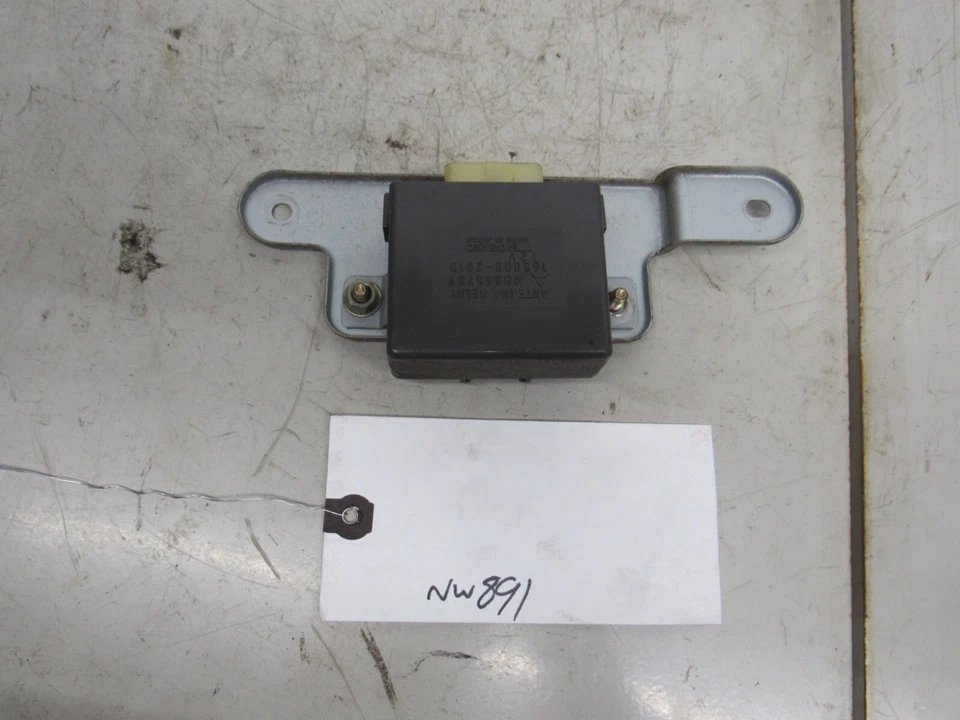 Módulo de relé de antena MONTERO SPORT 1998 1999 computadora de control de comunicación OEM Foto 2 de 4