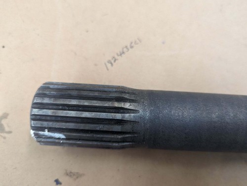1996 Isuzu NPR Axle Shaft Shaft - Picture 2 of 3