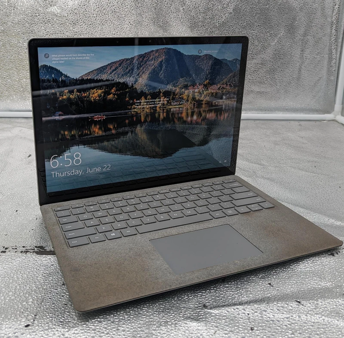 Preços baixos em Microsoft Surface Laptop Intel Core i5 7th