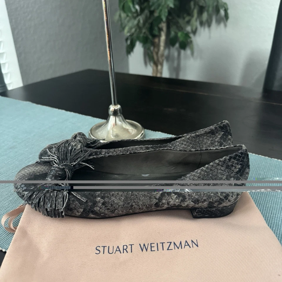Zapatos planos para mujer Stuart Weitzman negros texturizados talla 8,5 Foto 2 de 4