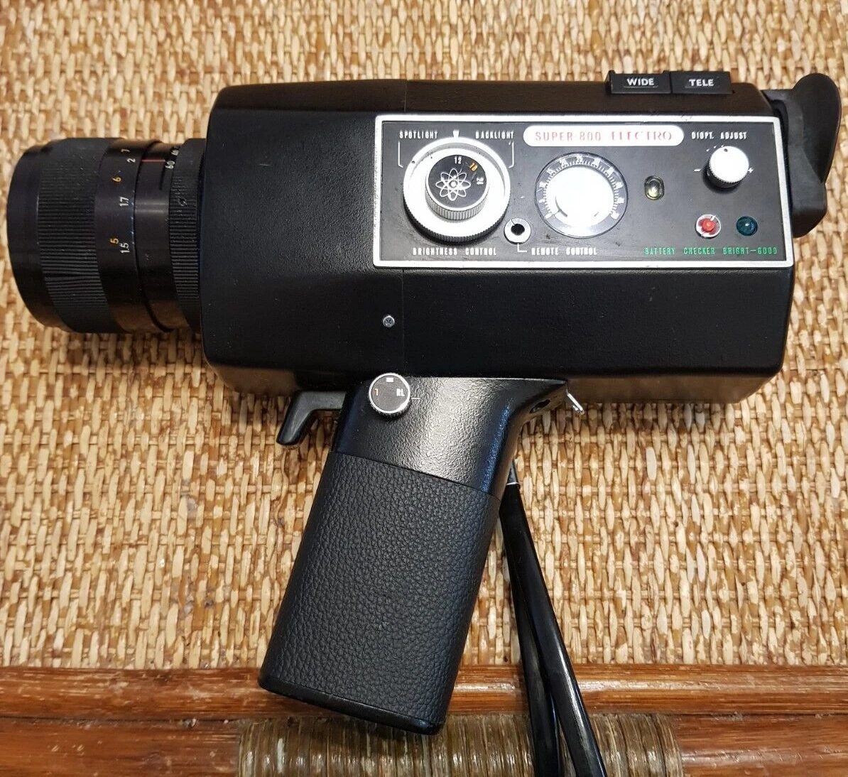 Caméra Super 8 Yashica Sound 20XL | f/1,1 9,5–19 mm | Film