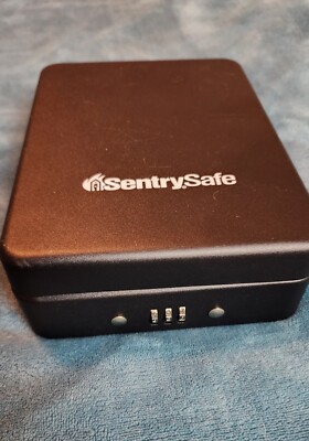 Sentry Safe Keep Safe POO5C NWB