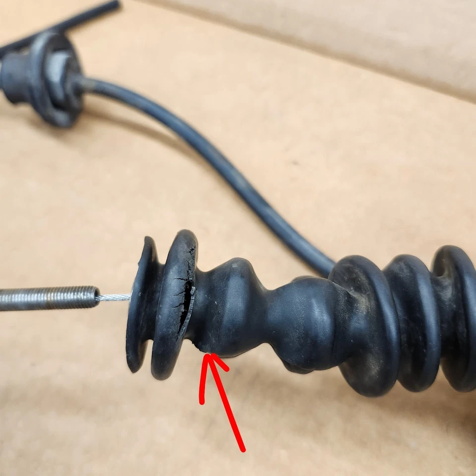 85 C4 Corvette Cruise Control Servo Vacuum Actuator Module Pod & Cable Hoses OEM - Image 3 of 4