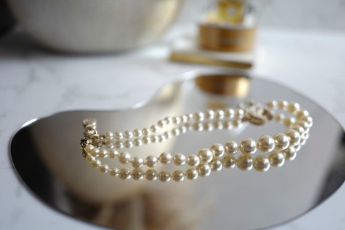 BNIB Chanel 23V 100th Anniversary Pearl Choker Necklace with Crystal CC Pendant - Picture 9 of 17