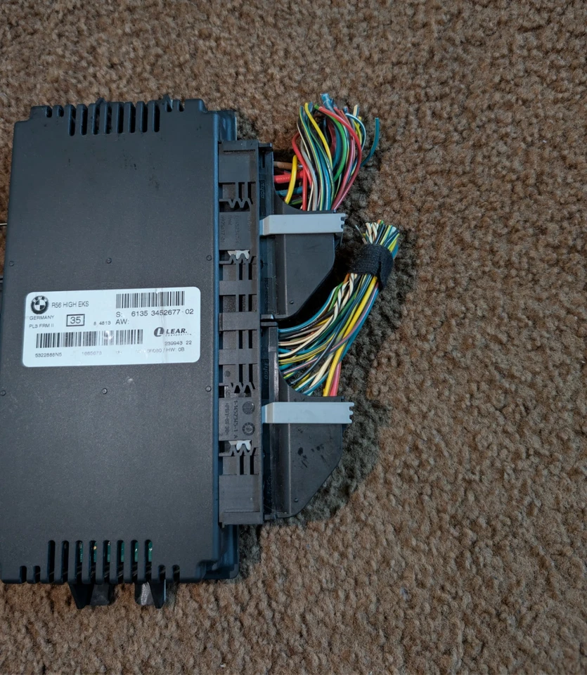 2008 2009 2010 MINI COOPER R56 FOOTWELL BODY CONTROL MODULE 61353452677-02 OEM - Image 4 of 4