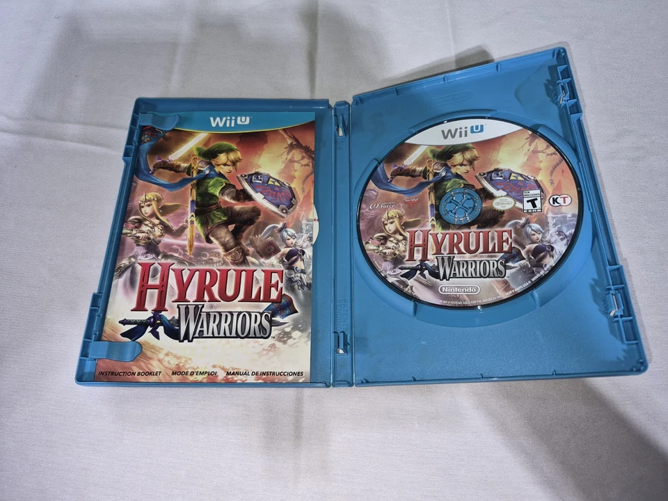 Hyrule Warriors (Wii U, 2014) CIB - Image 3 of 4