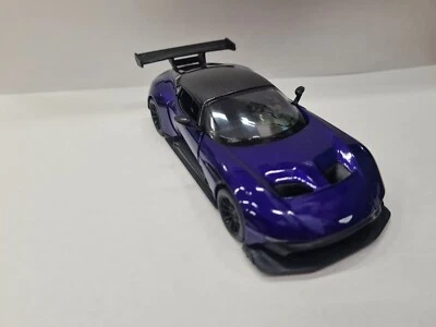 Aston Martin Vulcan Violet Kinsmart Voiture Jouet Modèle 1/38 Echelle Métal New - Photo 1/2