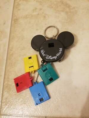 Vintage Walt Disney World Mickey mouse mini view master key chain 4 slides