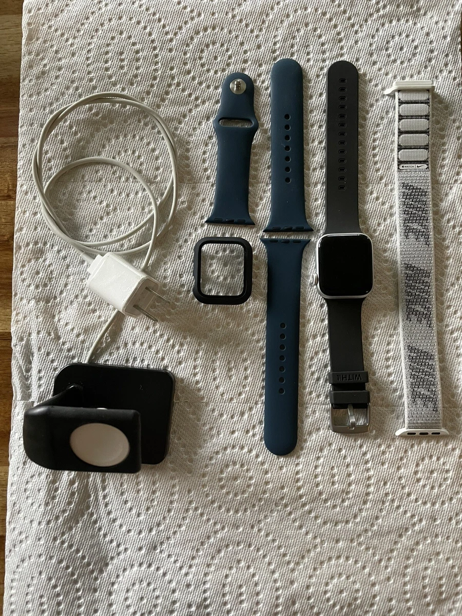 apple watch SE 40 MM, Silver