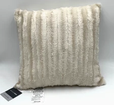Madison Park Duke Faux Fur Decorative Pillow 20" x  20" Ivory Champagne - New
