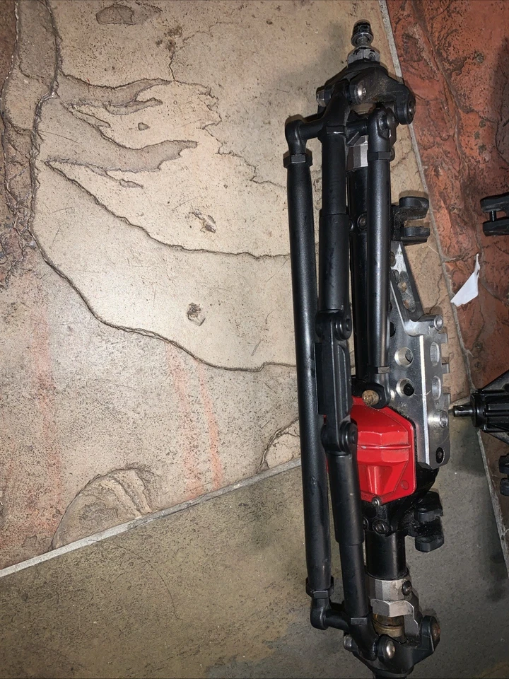 Axial SMT10 SCX10 Wraith AR60 Axles with Upgrades - Image 2 of 4