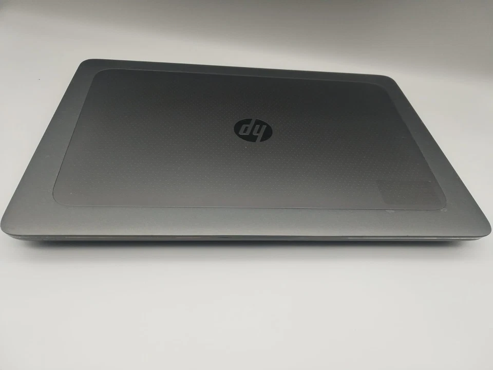 ZBOOK 17 G3 M4000M 4GB DEDICATA 32GB RAM 17.3" XEON E3-1535 V5 GARANZIA - Immagine 4 di 4