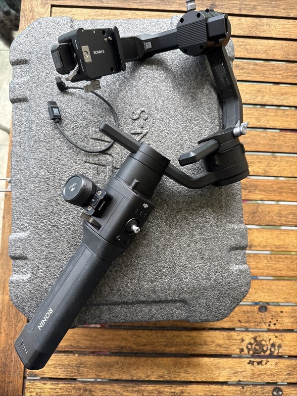 DJI Ronin-S Gimbal Camera Stabilizer with Case