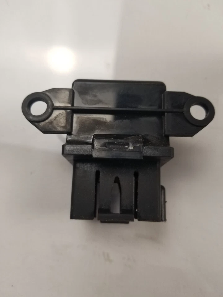 OEM GM 10032082 HVAC Cooling Fan Relay 1982 - 90 1.8L, 2.0L, 2.8L - Image 2 of 4
