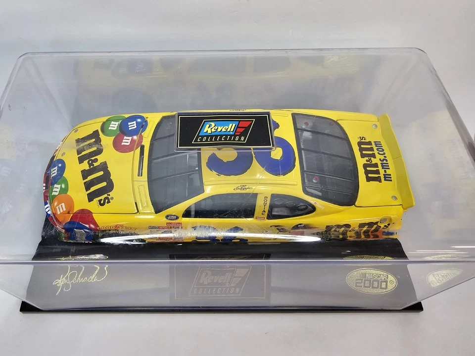 Revell Collection | Ken Schrader | NASCAR 2000 | #36 | M&M | 1:64 Diecast Model - Image 4 of 4