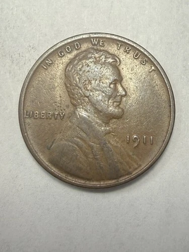 ** 1911 LINCOLN CENT-   VF+  (UPGRADE THAT SPOT IN YOUR SET)  PRICED TO SELL **