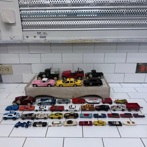 Vintage Toy Cars Trucks Boats Lot of 40 1971-1996 Hot Wheels Matchbox