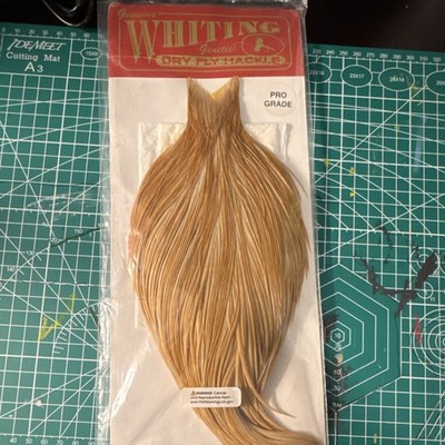 Whiting Pro Grade Dry Fly Hackle Cape Feather Honey Dun MPN 95501010