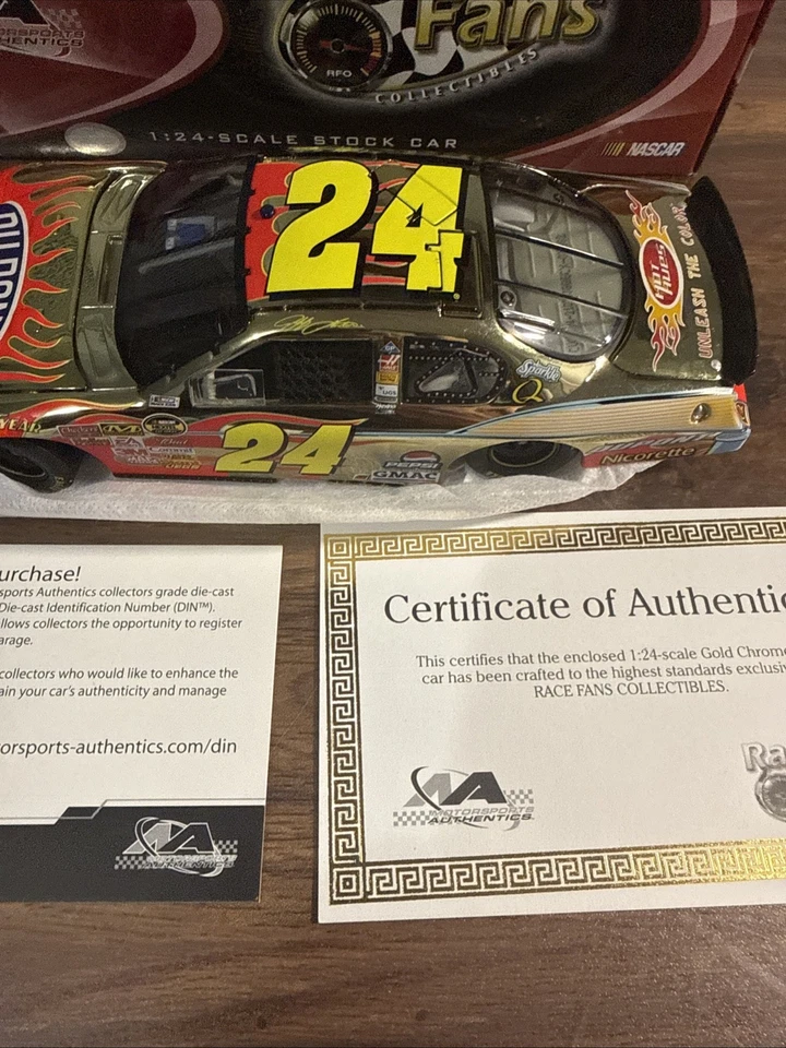 Jeff Gordon #24 Dupont '57 Chevy 2007 Monte Carlo SS dorado cromo 1/24 ventiladores de carrera Foto 3 de 4