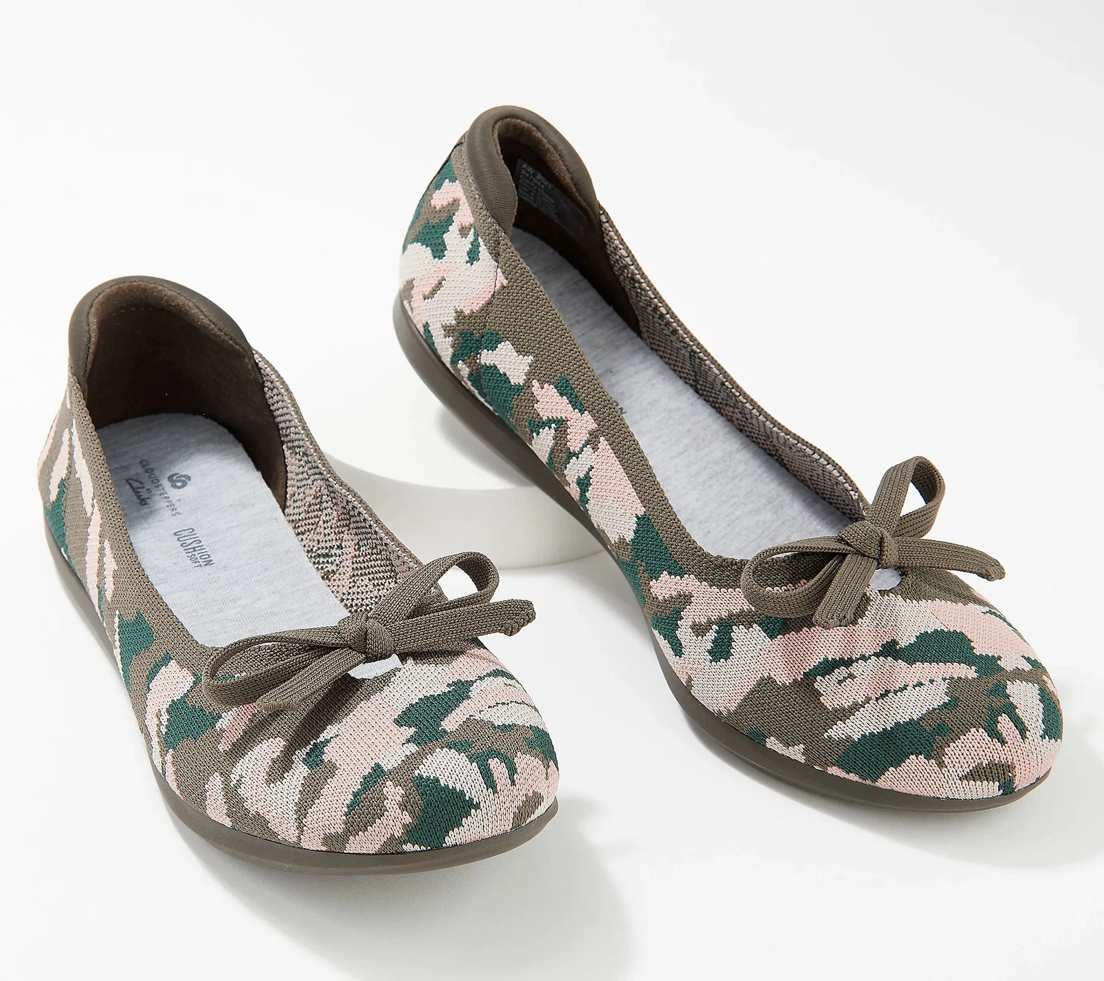 Ballerine Clarks Cloudsteppers lavabili in maglia con fiocco rosa oliva mimetiche 5 M nuove