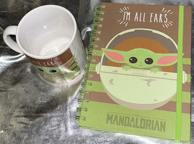 Star Wars The Mandalorian 'Im All Ears' mit süßem Becher 315ml & A5 Notizblock SIEHE BILD