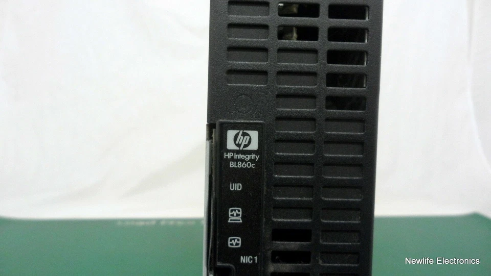 HP AD217B#006 Integrity BL860C Server Blade (1 x 1.66GHz CPU/No RAM/no Drives) - Image 3 of 4