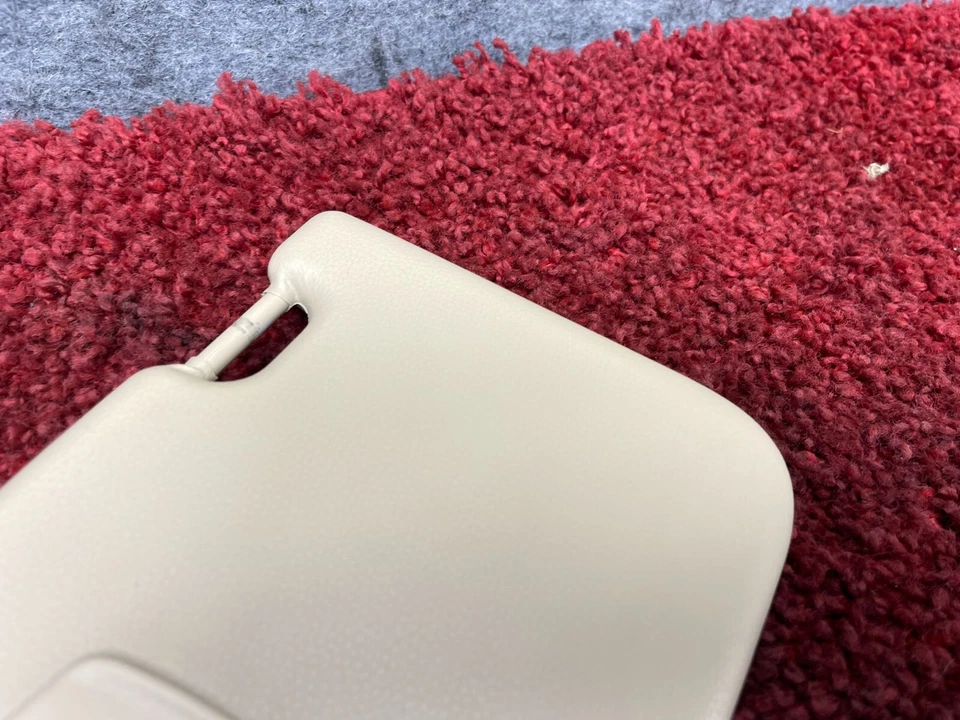 Parasol delantero izquierdo lado del conductor beige OEM 119 K BMW 2006-2015 E90 E91 E84 Foto 4 de 4