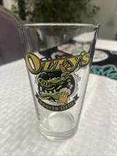 RARE - Bud Light Ozzy’s Sports Grill Pint Beer Glass Alligator Fresno Ca.