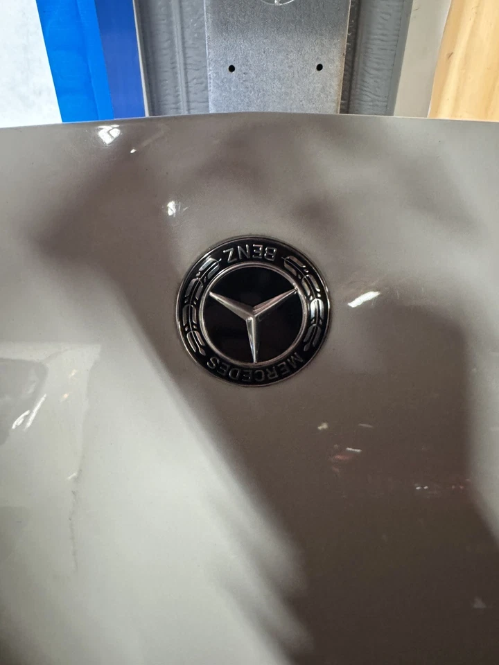 Mercedes Benz Clase E E300 W213 2017 2018 2019 2020 capó sedán OEM Foto 2 de 4
