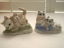 Vintage Artmark Porcelain Kitten Figurines Set Of Two 