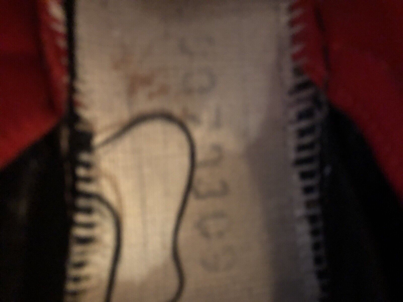 Foto 13 di 14