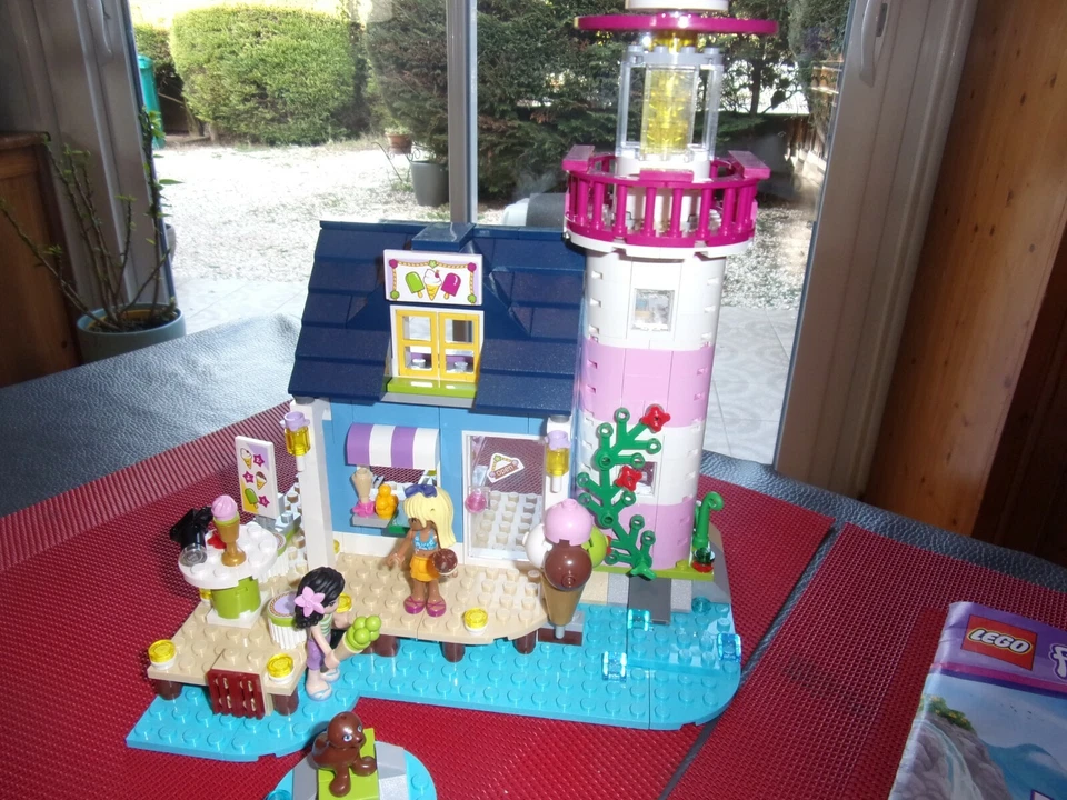 LEGO Friends 41094 Heartlake Lighthouse, photo 4 sur 4