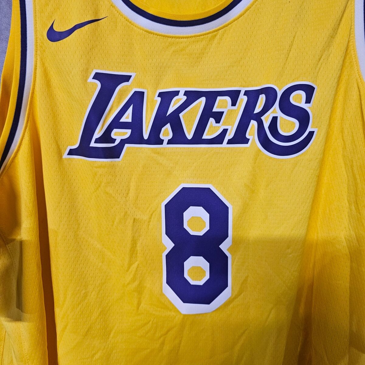NWT Nike Dri-Fit Los Angeles Lakers Kobe Bryant 8 Gold NWT Nike Dri-Fit Los Angeles Lakers Kobe Bryant 8 Gold