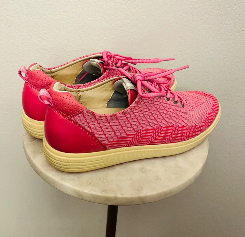 Zapatos de golf Ecco para mujer informales híbridos tejidos talla 39 para mujer/8,5 rosa Foto 3 de 4