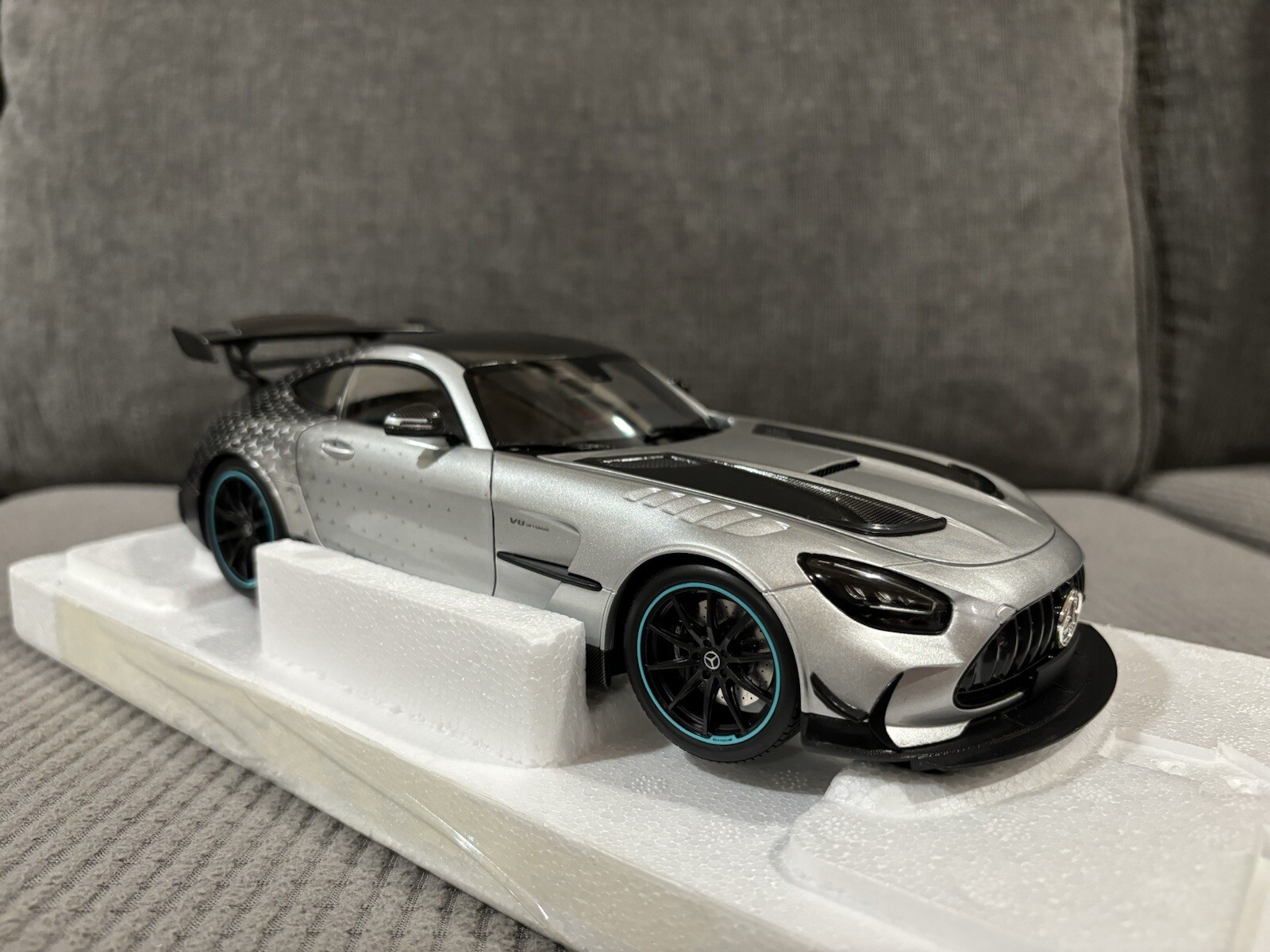 Picture 11 of 24