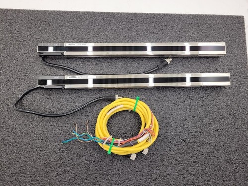 Banner SLPE25-410NP8 SLPR25-410NP8 Light Curtain Kit 410mm Long 0.1-7m Range 24V - Picture 2 of 15