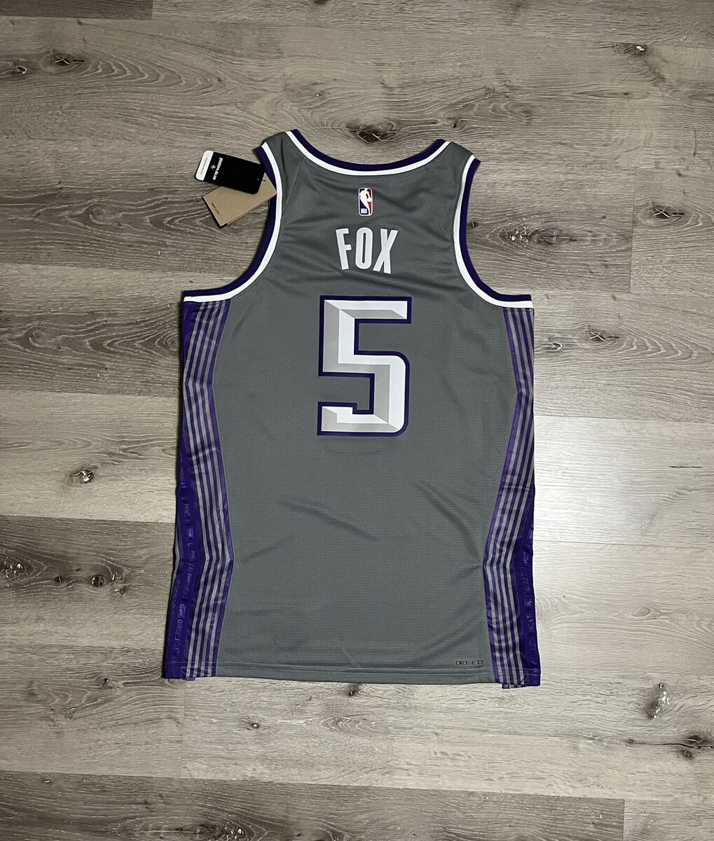 Sacramento Kings Nike Icon Swingman Jersey - DeAaron Fox - Youth