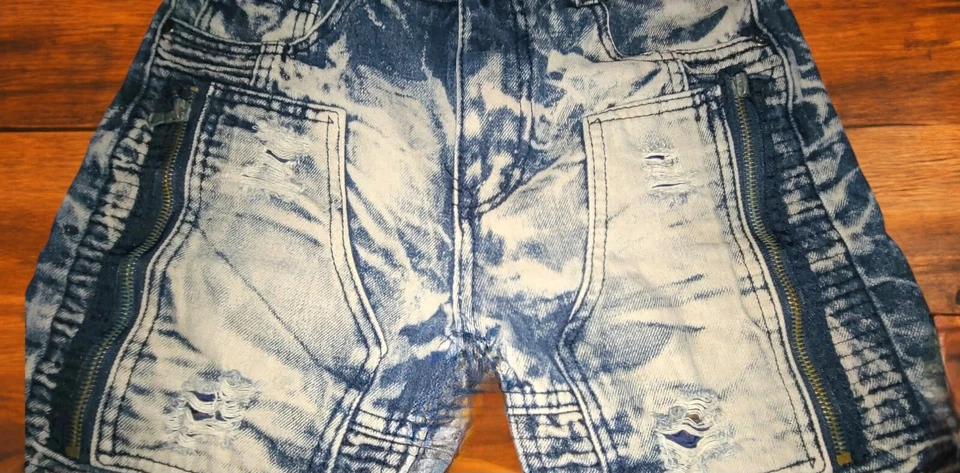 Lion Dynasty Blue Jean Shorts Size 14 Heavily Acid Zipper - Image 3 of 4