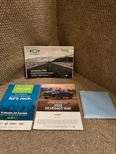 2023 Chevrolet Silverado Owners Manual with quick start guide