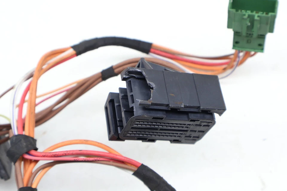 BMW 328I XDRIVE E90 LCI 2009-2012 - Arnés de cableado de módulo de motor/transmisión Foto 2 de 4