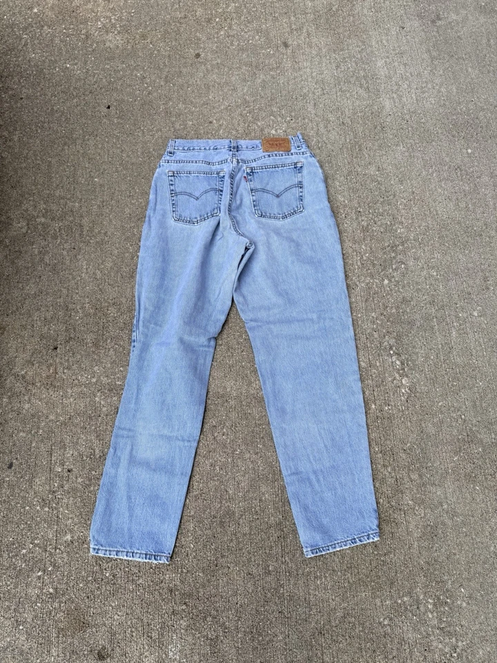 Vintage 90s Levis 550 Relaxed Fit Size 16 L Fit 30x32 Blues Jeans Distressed - Image 2 of 4