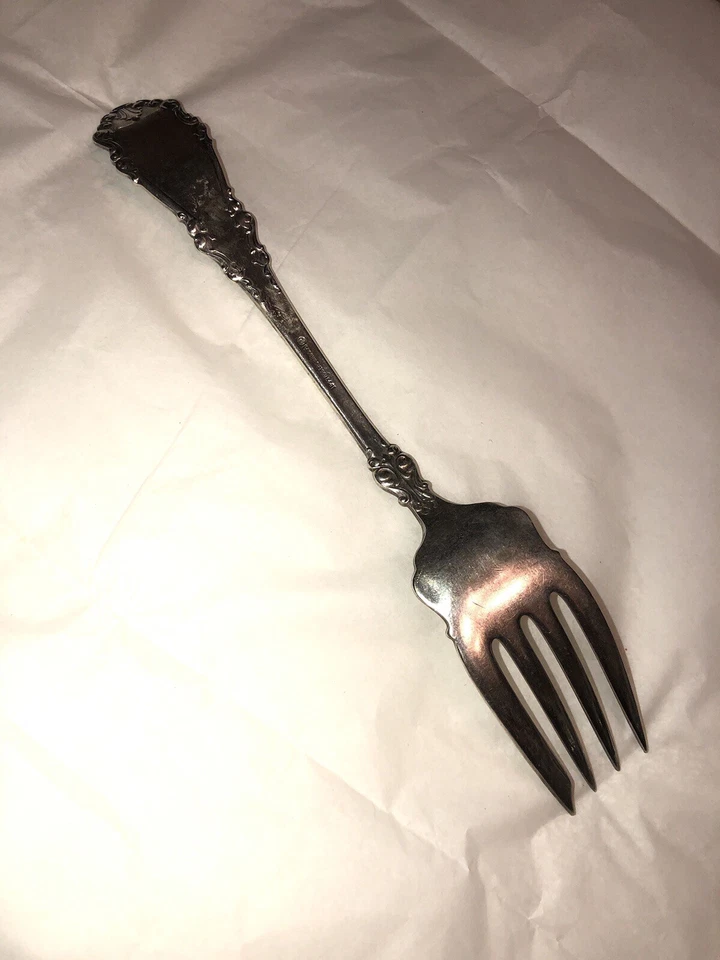 2 piezas BERKSHIRE ROGERS INTERNATIONAL tenedor de carne fría cuchara de bayas 1897 IMPRESIONANTE Foto 3 de 4
