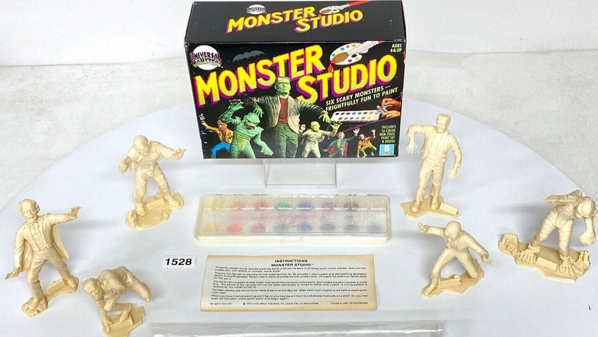 ビンテージ　マングースとコブラの置物 Marx 1991 Universal Monsters Reissue 