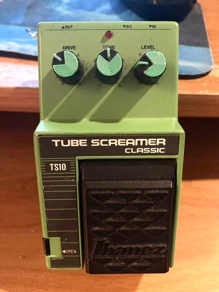 ibanez ts10 tube screamer classic, excellent condition! Works great! Barely  used