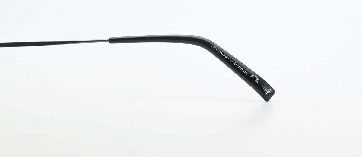 FLAIR Brille 696 col. 632 Silber Schwarz Oval Unisex Ultra FLAIR Brille 696 col. 632 Silber Schwarz Oval Unisex Ultra