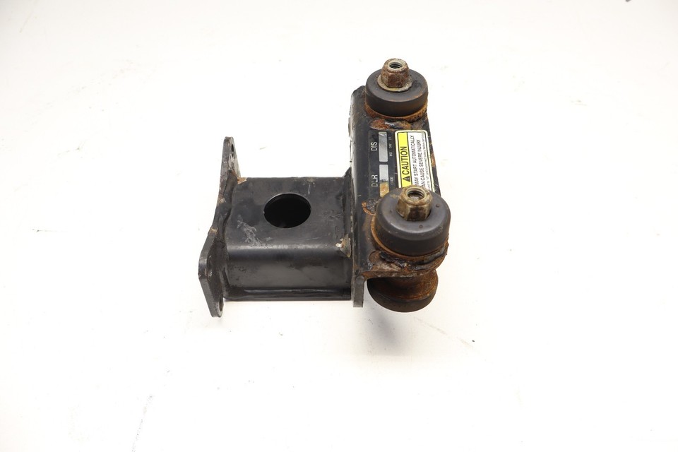 THERMO KING TRIPAC EVOLUTION APU ENGINE MOTOR BRACKET MOUNT OEM | eBay