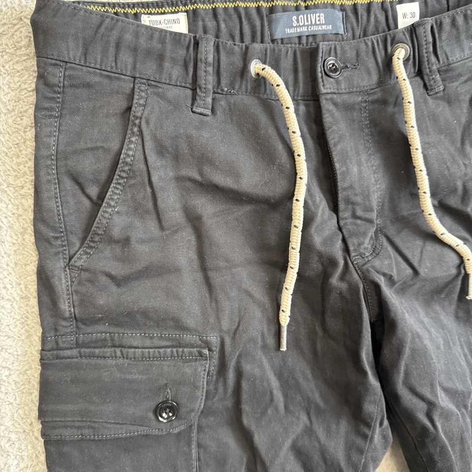 S.OLIVER 男式工装短裤男式 30 码 Tubx-chino 百慕大中号直黑色 — 第 2/4 张图片
